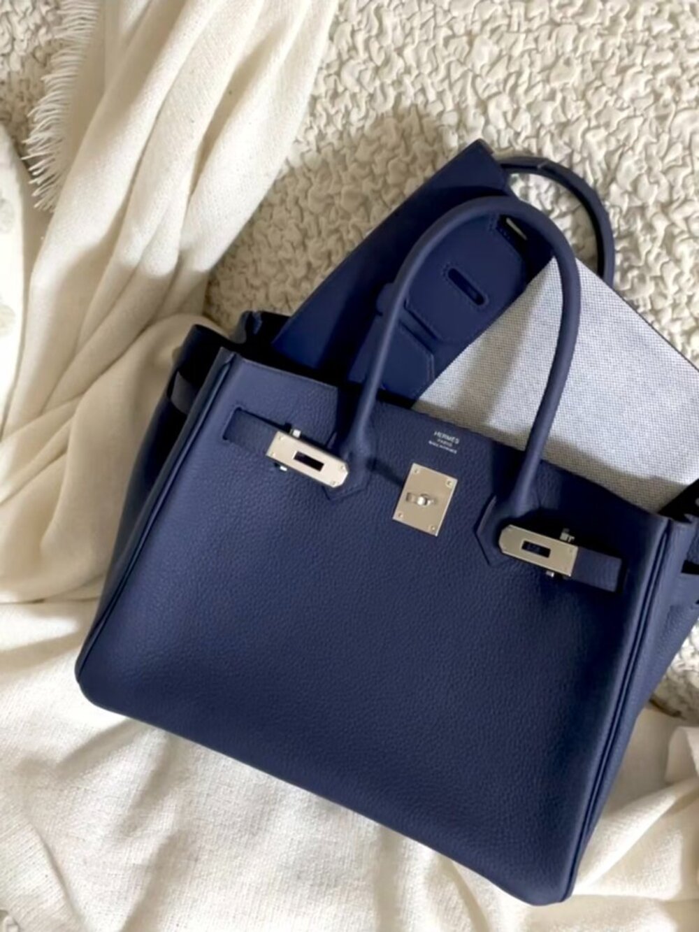 Classic CHANEL Bags: A Stylish and Versatile Choice for Elegance